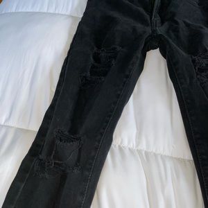 black ripped skinny jeans/jeggings